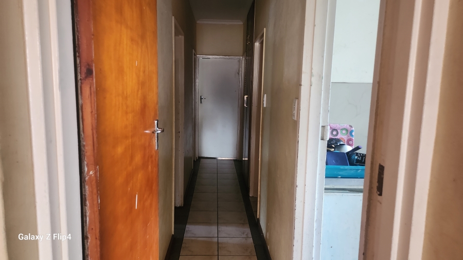 4 Bedroom Property for Sale in Belmont Park Western Cape